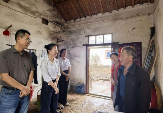 20250930180047858001