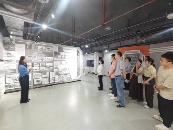 20250929182102373001